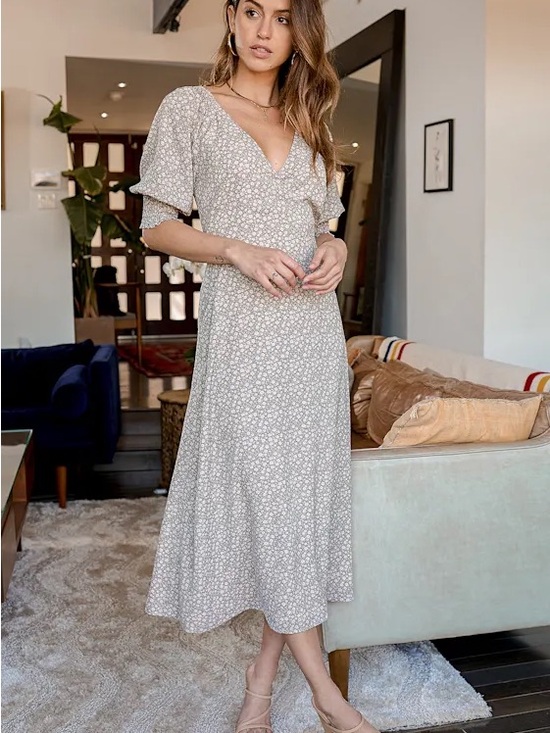 Lulus Dresses & Skirts - Lulu's Cream Floral V-Neck Midi Dress
